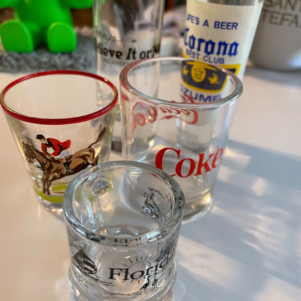 Shot glasses set